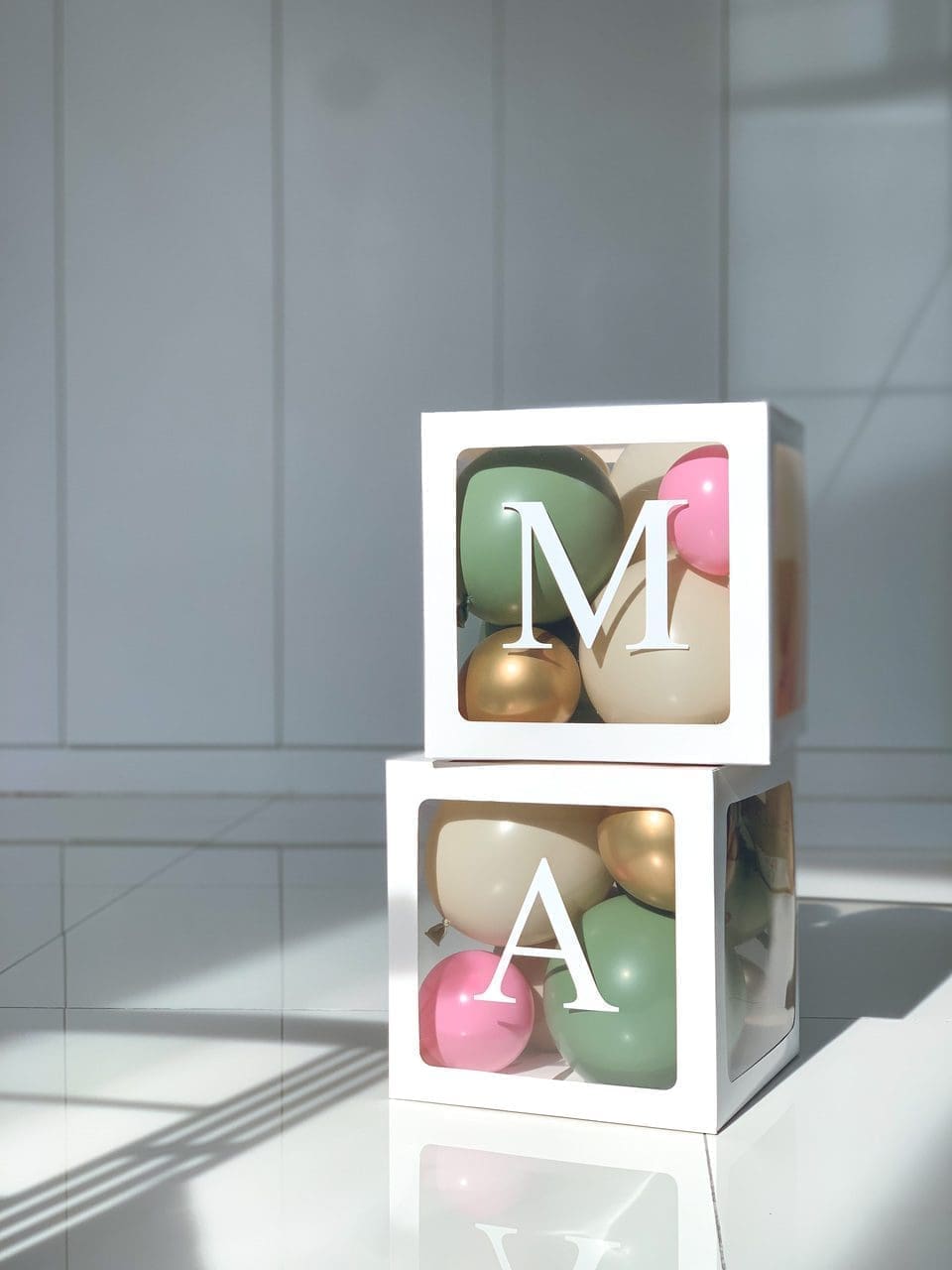 Square-Balloon-Box-White-Two